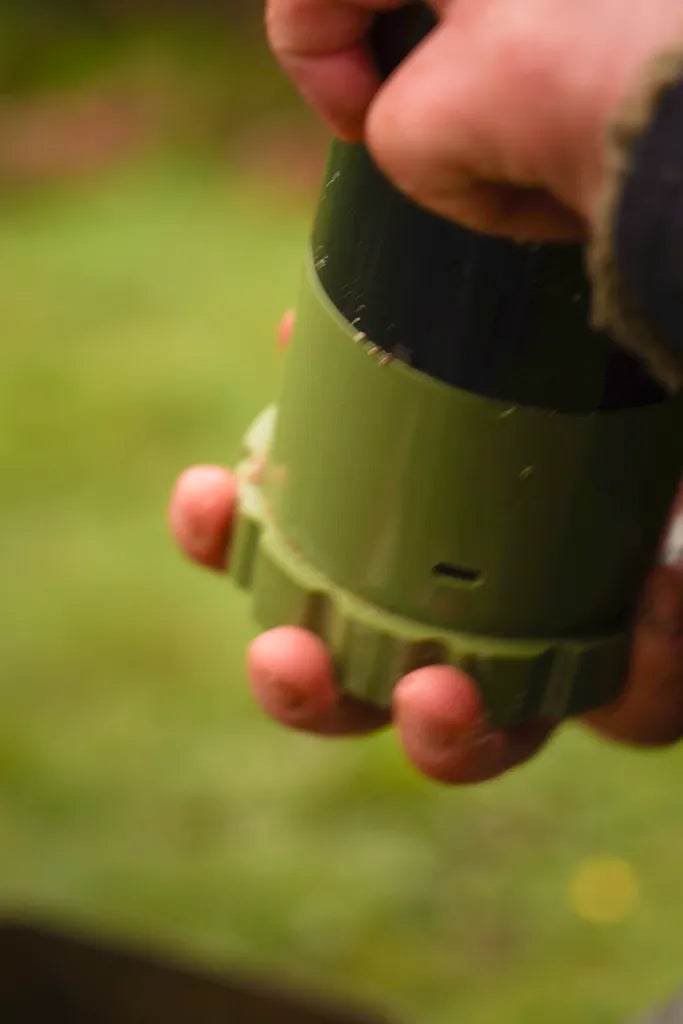 OMC B8M8 Electronic Bait Grinder
