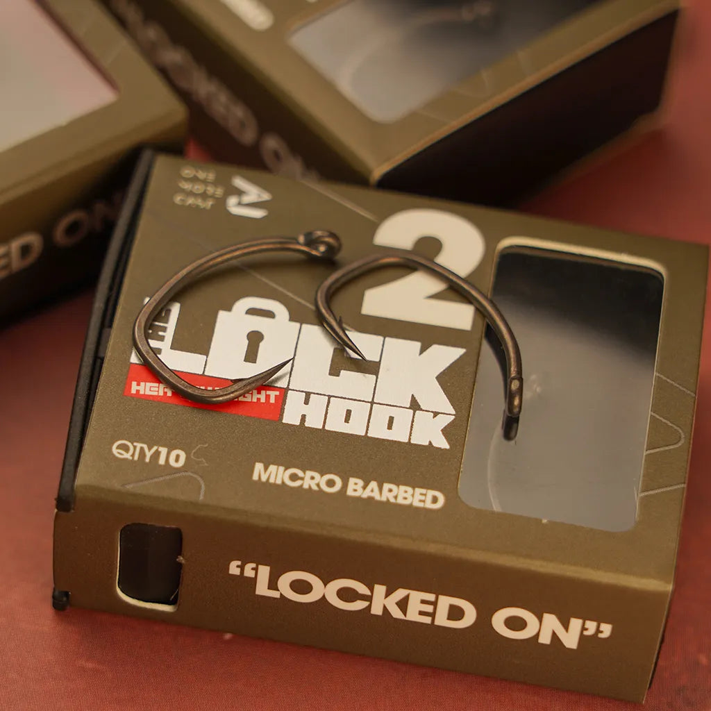 OMC The LOCK HEAVYWEIGHT Hook Size 2