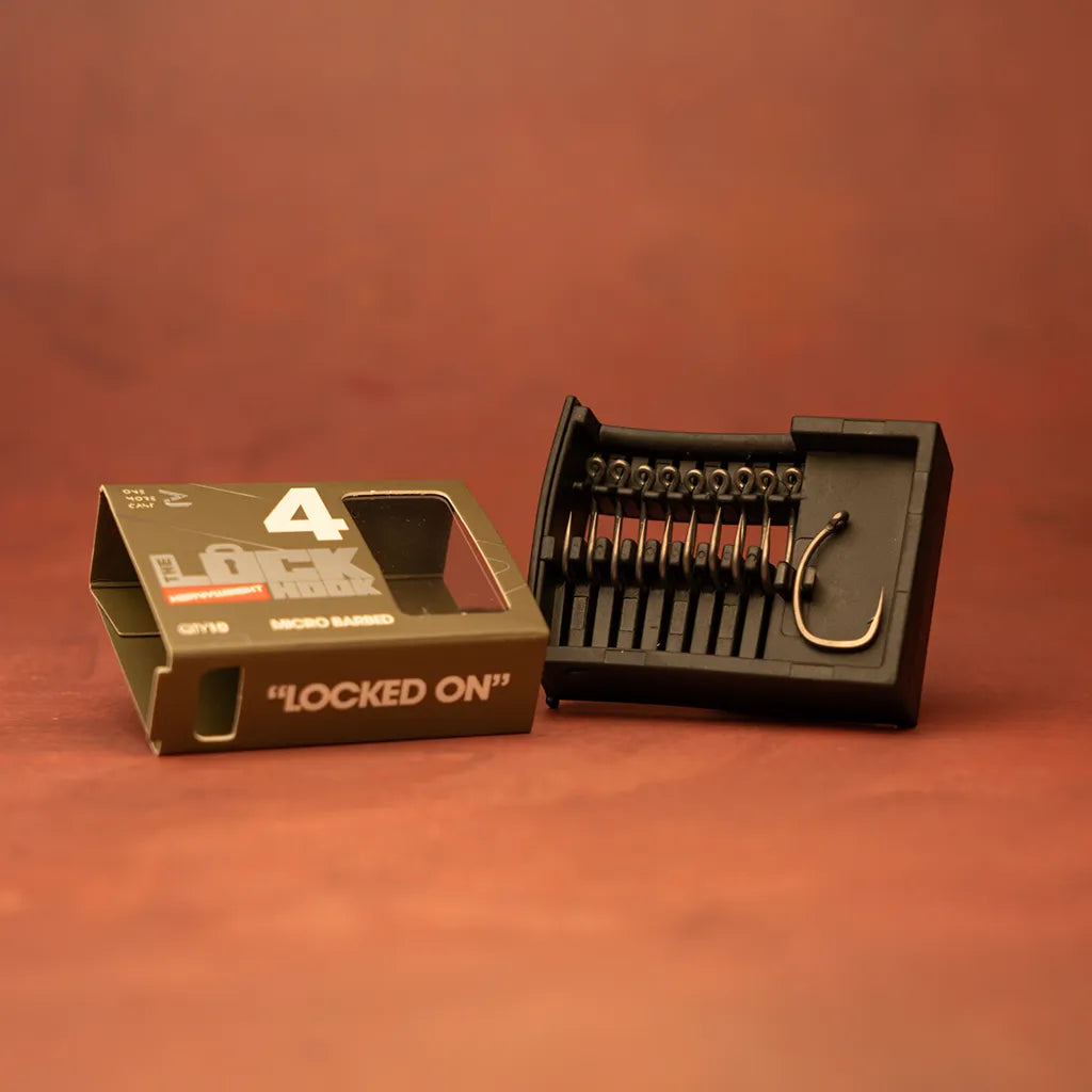OMC The LOCK HEAVYWEIGHT Hook Size 4